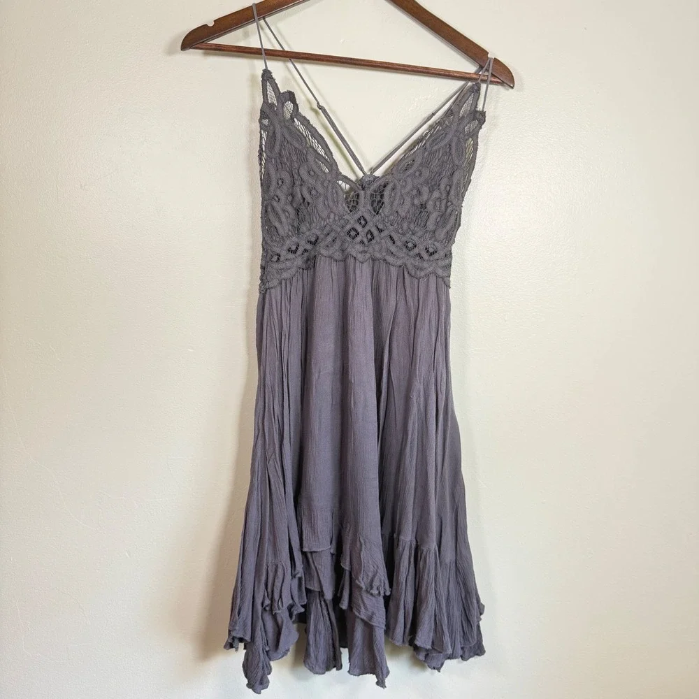 Free People Adella Crochet Lace Boho Ruffle Slip Dress Size Small Gray